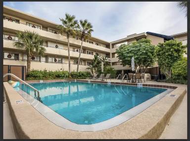 Main picture of 1101 S Miramar Ave