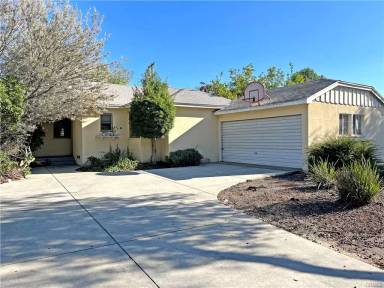 Main picture of 458 Geneva Ave