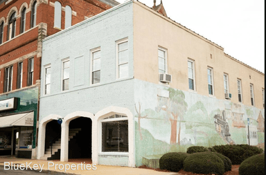 Main picture of 204 N 3Notch St