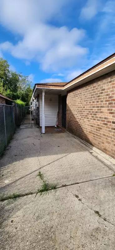 Main picture of 7860 Venice Blvd
