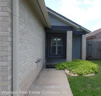 Main picture of 103 Waterford Dr