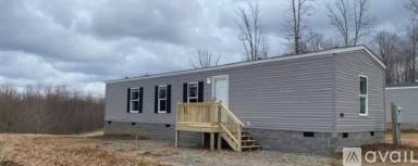 Main picture of 159 W Everett St