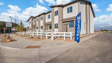 Main picture of 2772 Caspian Way