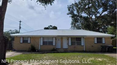 Main picture of 6901 Esther St