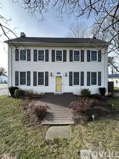 Main picture of 1284 S Bay Rd
