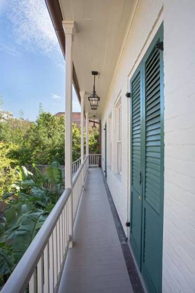 Main picture of 910 Toulouse St