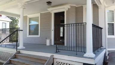 Main picture of 3561 Howard St