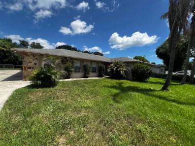 Main picture of 1024 Jamaica Ave