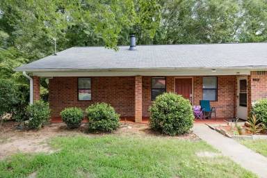 Main picture of 112 Upland Ct