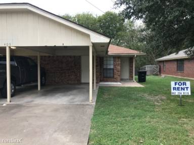 Main picture of 405 Rockcrest Dr