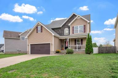 Main picture of 667 Fox Hound Dr