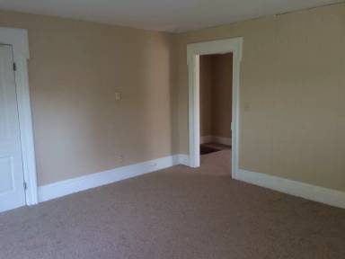 Main picture of 222 1/2 S 1st St