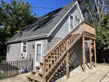 Main picture of 1514 W Healey St