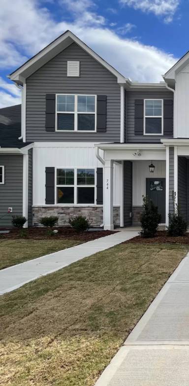 Main picture of 728 Hadstock Path