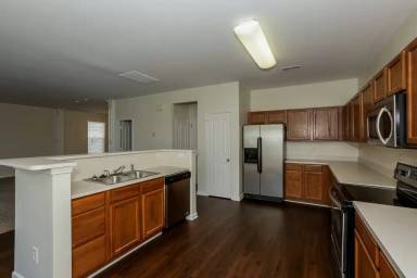 Main picture of 6731 Sequoia Hills Dr