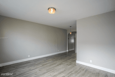 Main picture of 858 Euclid Ave
