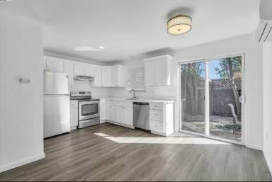 Main picture of 18771 Park Tree Ln