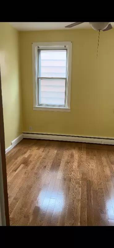 Main picture of 103 Avenue F