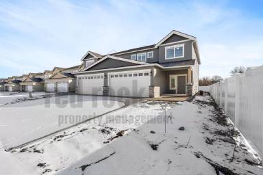 Main picture of 1206 N Tschirley Rd