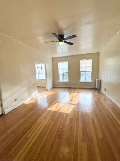 Main picture of 901 S Kingsley Dr