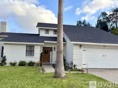 Main picture of 1139 Quail Hollow Dr