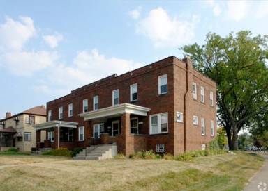 Main picture of 1126 Northwest Blvd