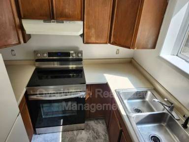 Main picture of 3101 Eide St