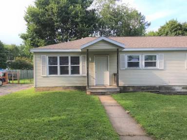 Main picture of 722 Lee Ct