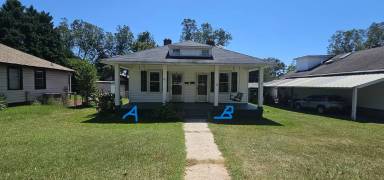 Main picture of 205 5th Ave