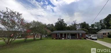 Main picture of 139 Thomas Dr