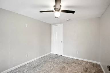 Main picture of 804 Illinois St
