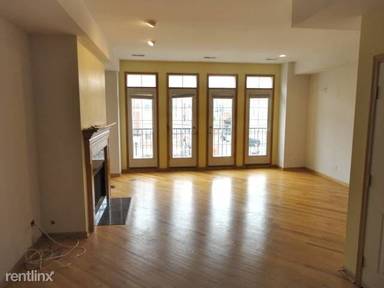 Main picture of 1319 W Belmont Ave