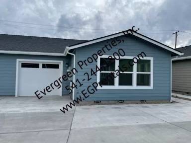 Main picture of 1023 SW Oliver Pl