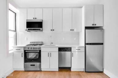 Main picture of 70 Lexington Ave