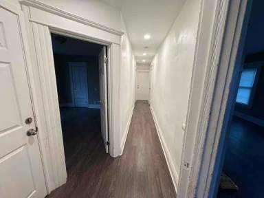 Main picture of 476 Pearl St