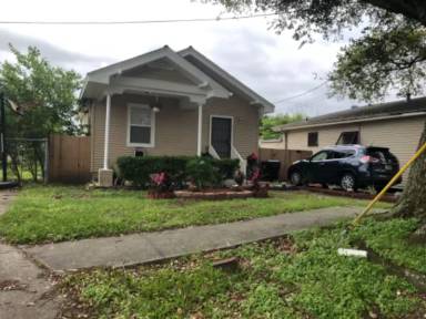 Main picture of 8023 Vanderkloot Ave