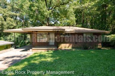 Main picture of 2 Woodcliff Cir