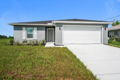 Main picture of 2220 NE 22nd Pl