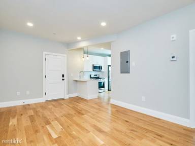 Main picture of 58 Frankfort St