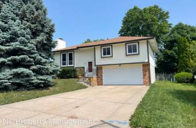 Main picture of 910 Avery Rd