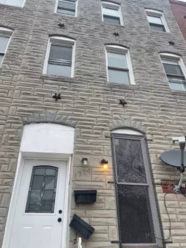 Main picture of 1924 Wilkens Ave