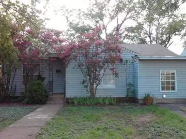 Main picture of 782 Sunset Dr