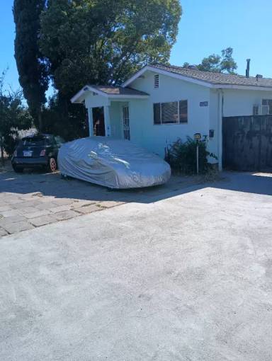 Main picture of 824 Ballantyne St