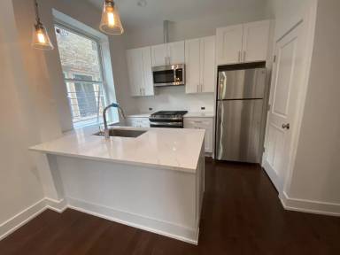 Main picture of 3198 N Milwaukee Ave