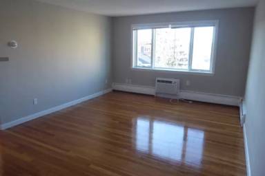 Main picture of 50 Evergreen St