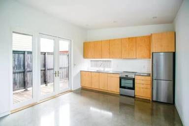 Main picture of 7360 SE Schiller St