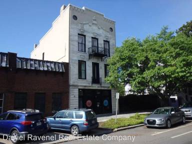 Main picture of 409 E Liberty St