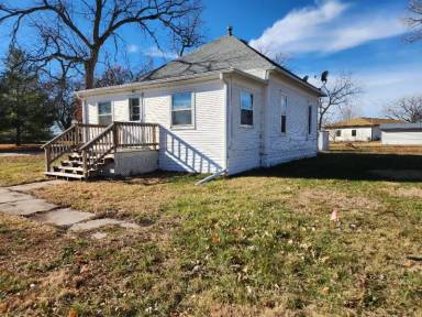 Main picture of 621 S Union Ave