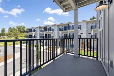 Main picture of 4010 Dewey Rd