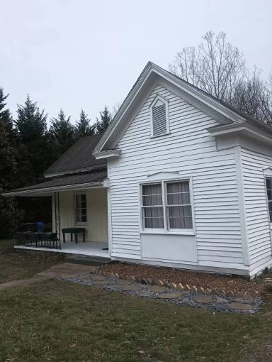 Main picture of 649 Smathers St